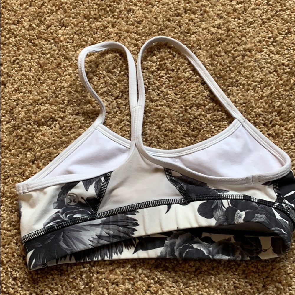 lululemon bra - Picture 2 of 3